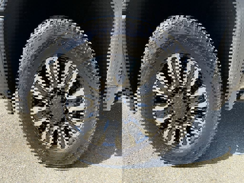 New 2025 GMC Sierra 3500 Denali Ultimate image 34