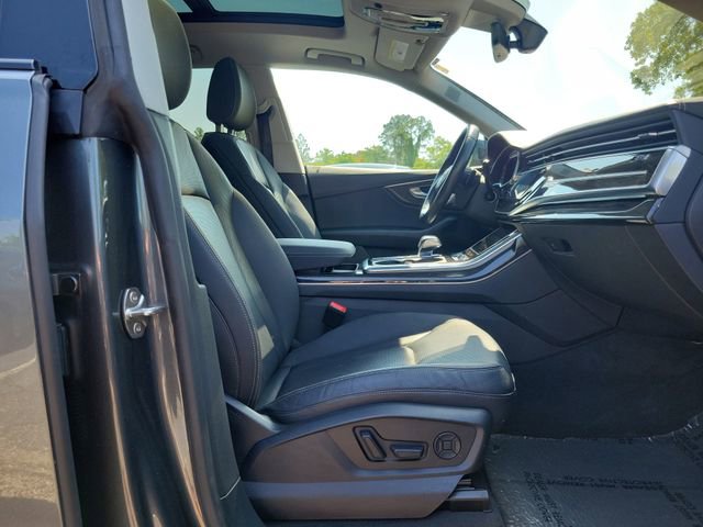Used 2019 Audi Q8 Prestige w/ Year 1 Package AWD/4WD image 30