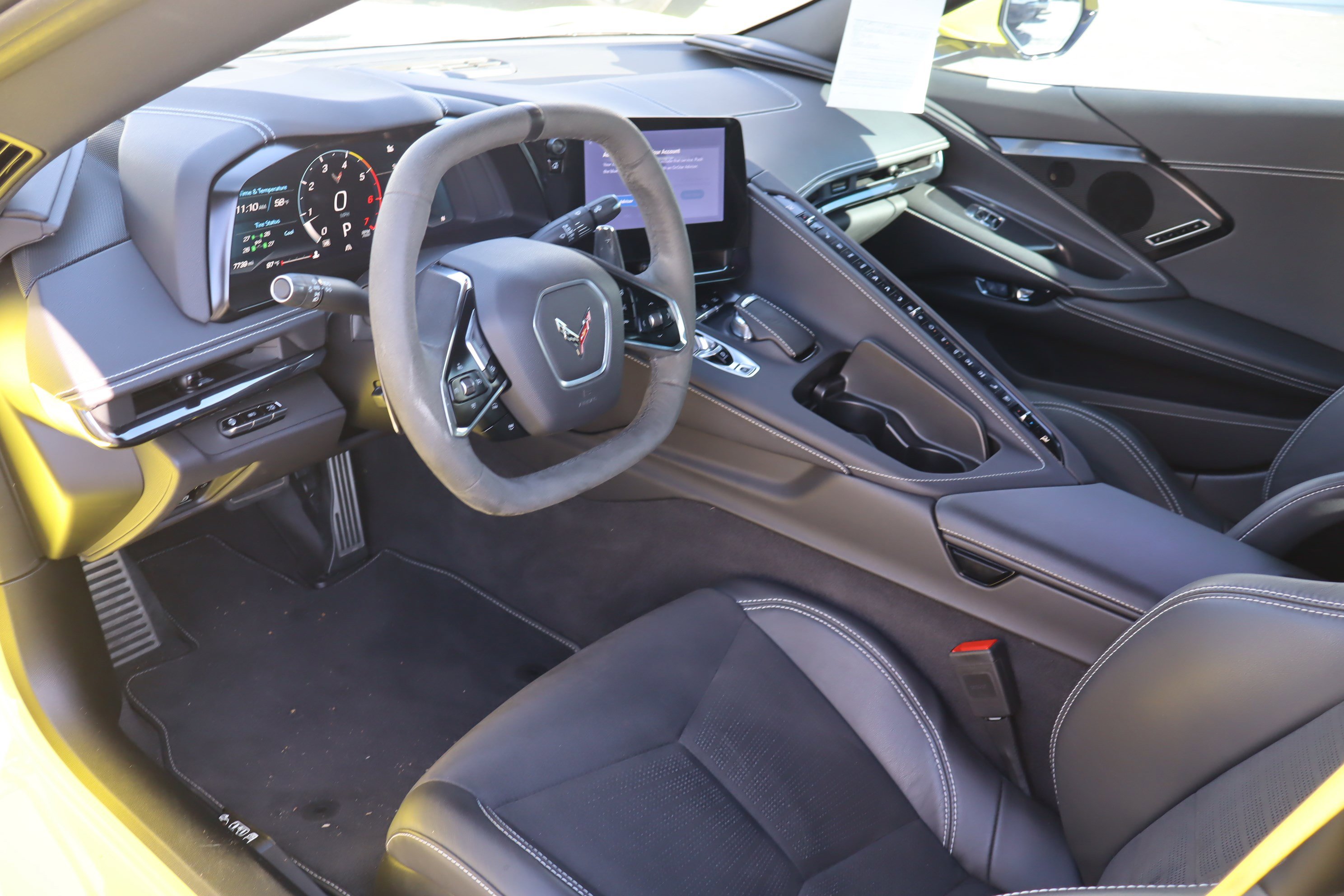 Used 2024 Chevrolet Corvette Stingray Preferred Cpe w/ Z51 Performance Package image 12