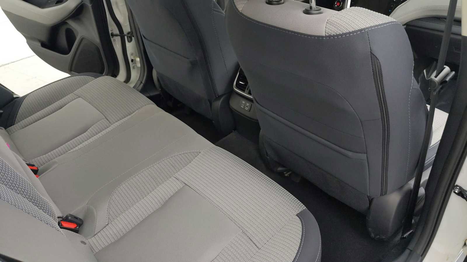 Used 2025 Subaru Outback Premium w/ Popular Package #1A image 25