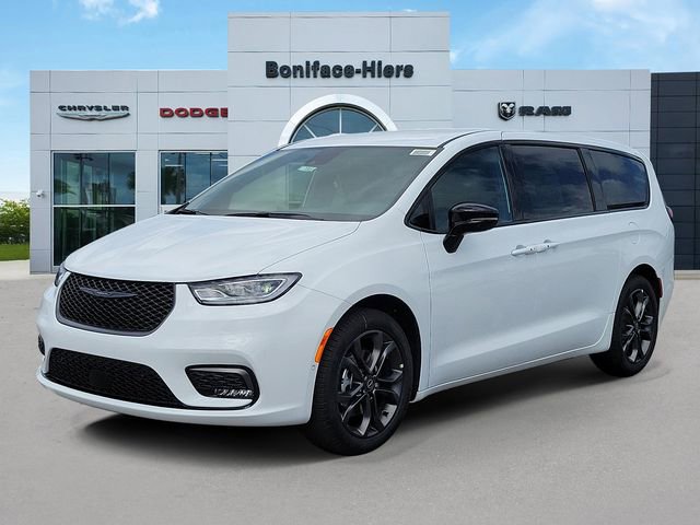 New 2026 Chrysler Pacifica Select FWD image 2