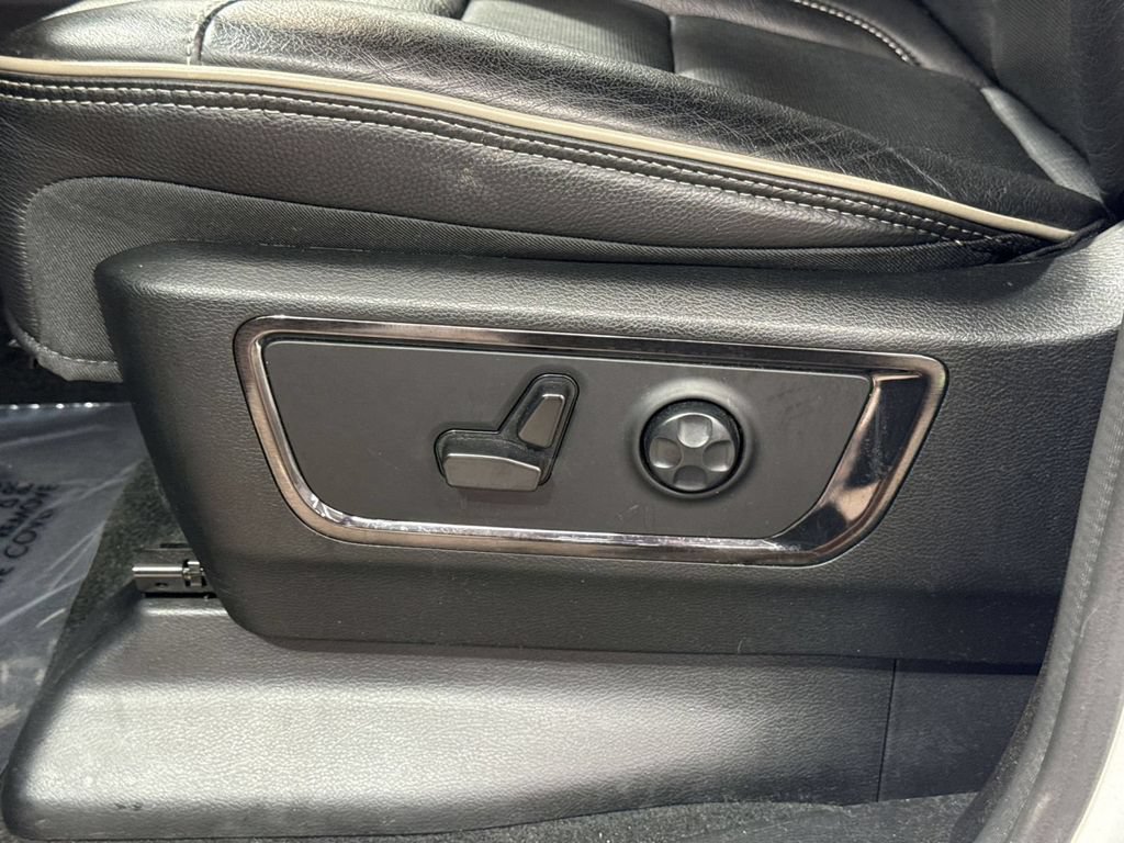 Used 2023 RAM 1500 Limited AWD/4WD image 13