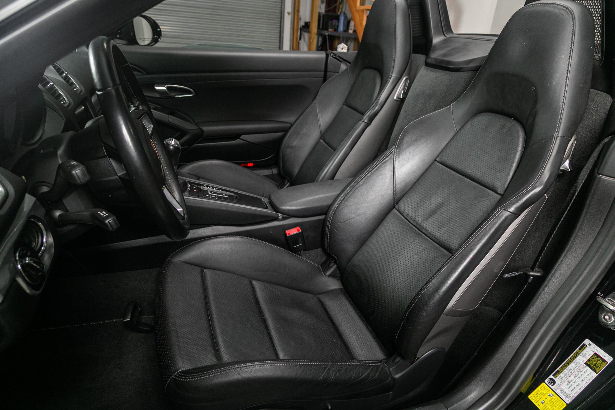 Used 2018 Porsche 718 Boxster w/ Sport Chrono Package RWD image 4