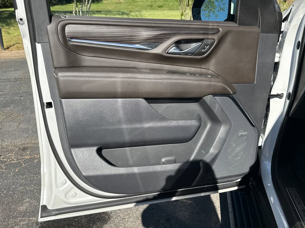 Used 2023 GMC Yukon XL Denali w/ Max Trailering Package image 10