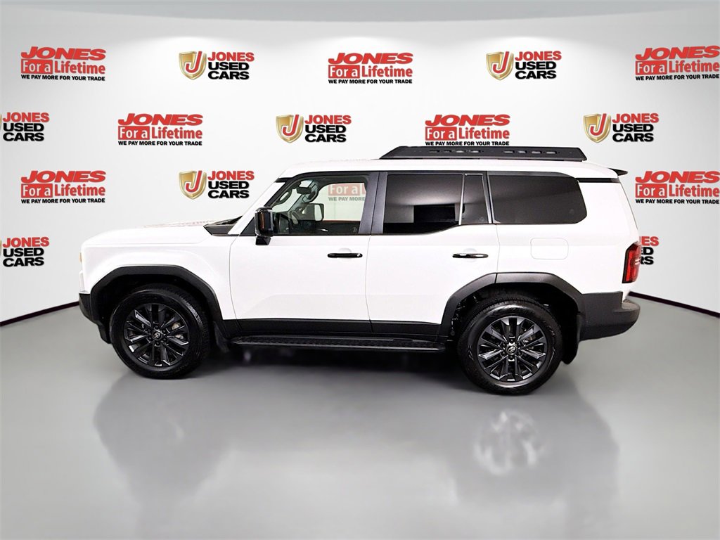 Used 2024 Toyota Land Cruiser image 16