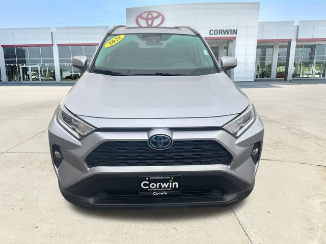 Used 2021 Toyota RAV4 XLE Premium AWD/4WD image 8