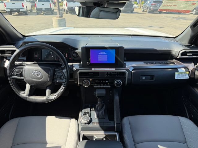 Used 2026 Toyota Tacoma SR5 AWD/4WD image 16