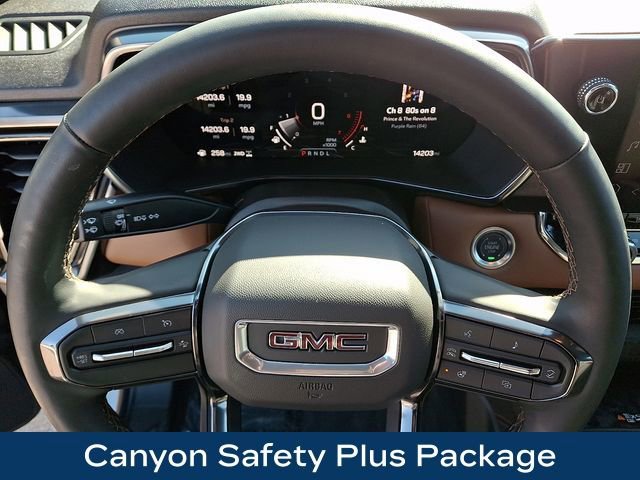 Used 2025 GMC Canyon AT4 w/ AT4 Premium Package AWD/4WD image 4