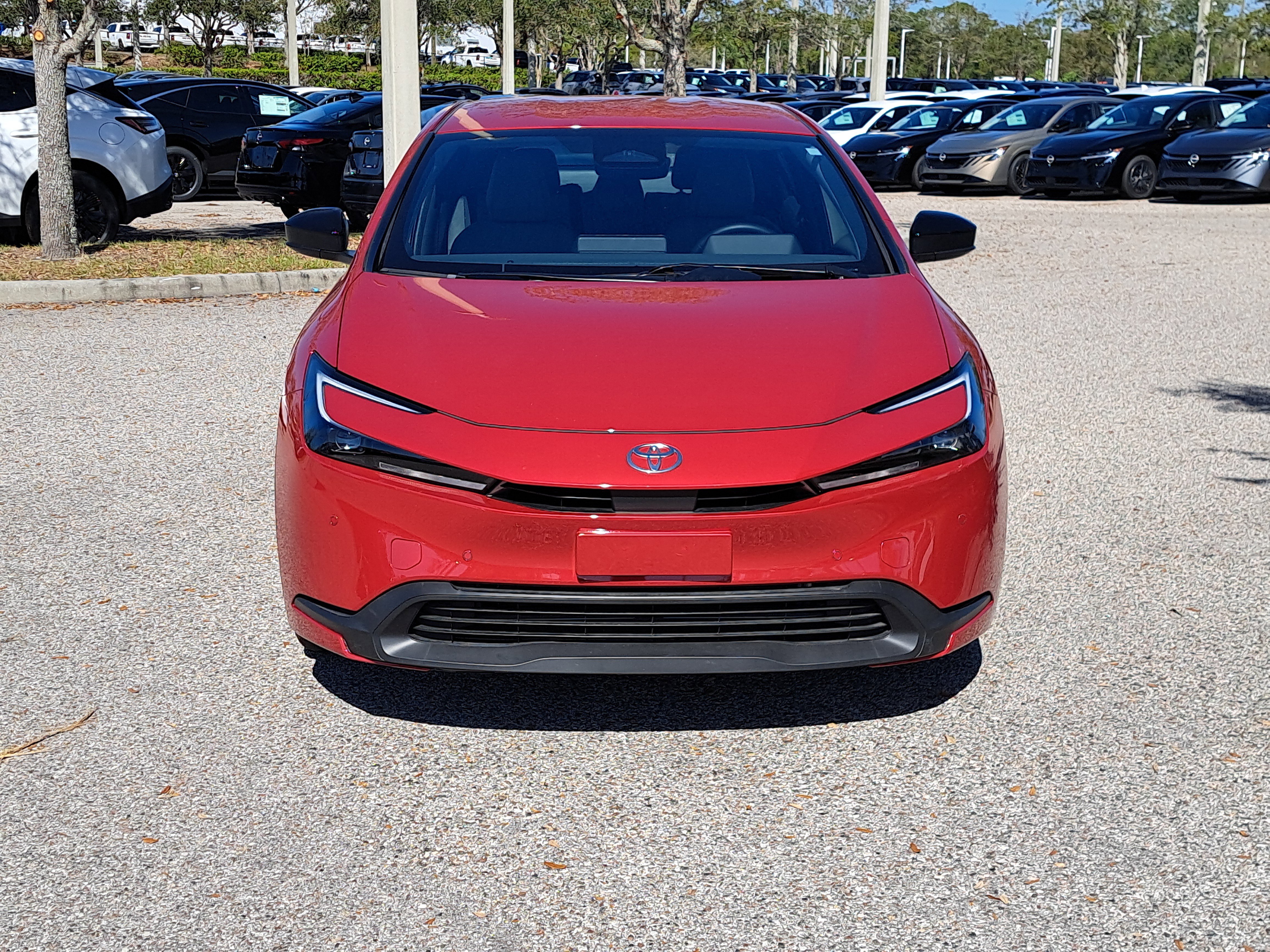 Used 2025 Toyota Prius LE FWD image 2