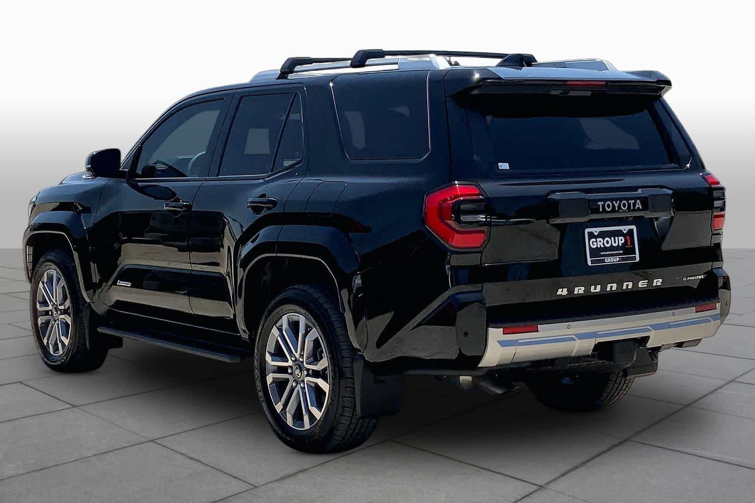 Used 2025 Toyota 4Runner Limited AWD/4WD image 12