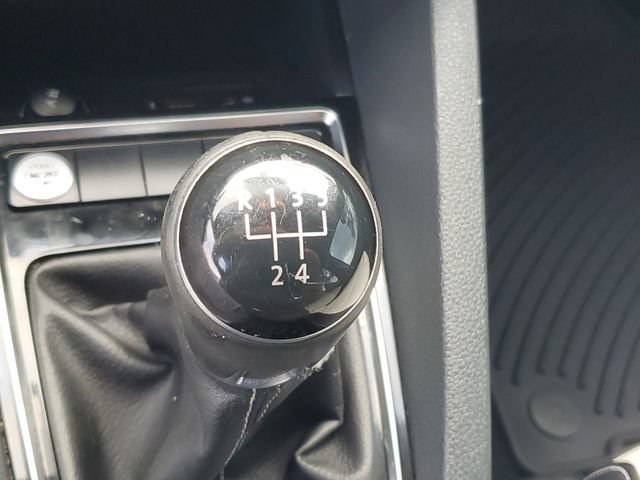 Used 2016 Volkswagen Jetta Sport FWD image 27
