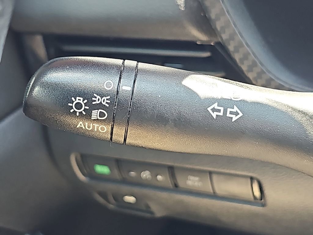 Used 2021 Nissan Sentra SV image 29