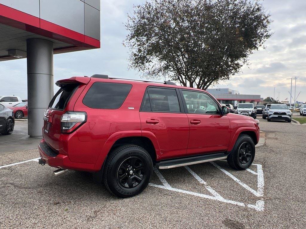 Used 2022 Toyota 4Runner SR5 image 5