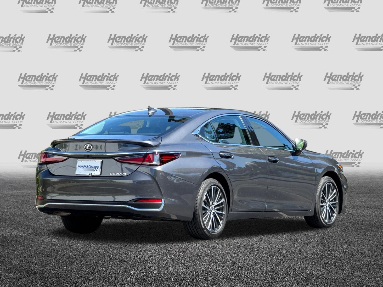 Certified 2025 Lexus ES 300h w/ Premium Package FWD image 5