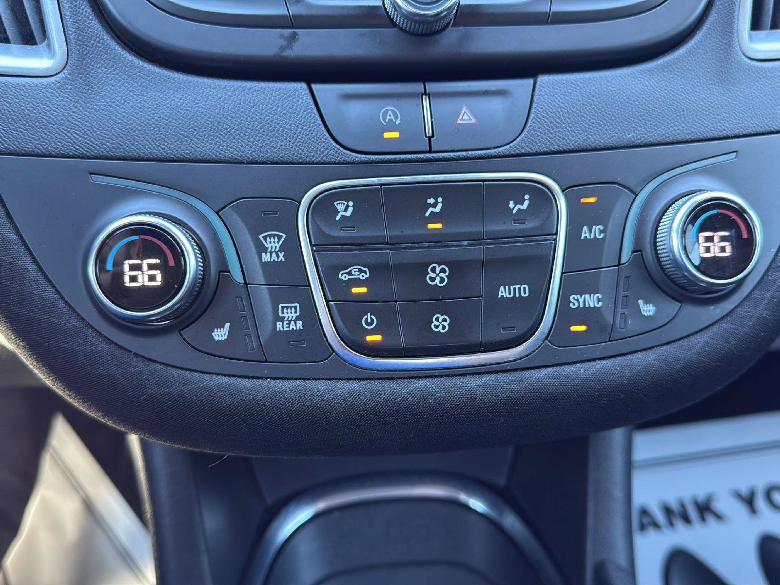 Used 2025 Chevrolet Malibu LT FWD image 17