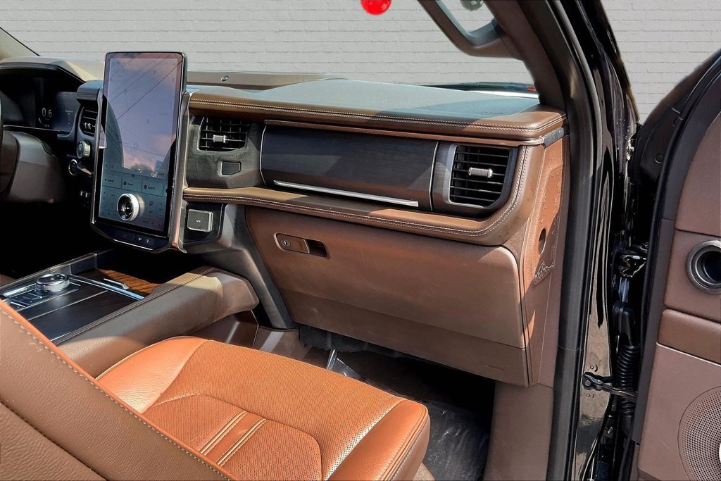 Used 2023 Ford Expedition King Ranch AWD/4WD image 27