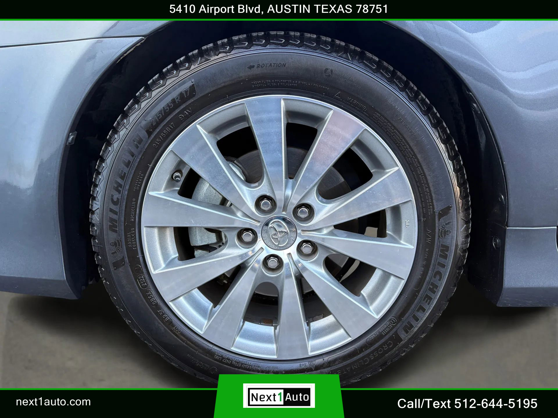 Used 2012 Toyota Avalon Limited image 42