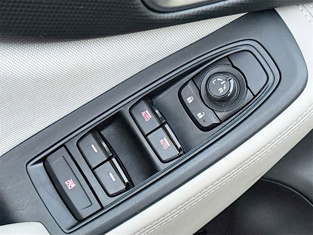 Used 2023 Subaru Forester Premium image 17