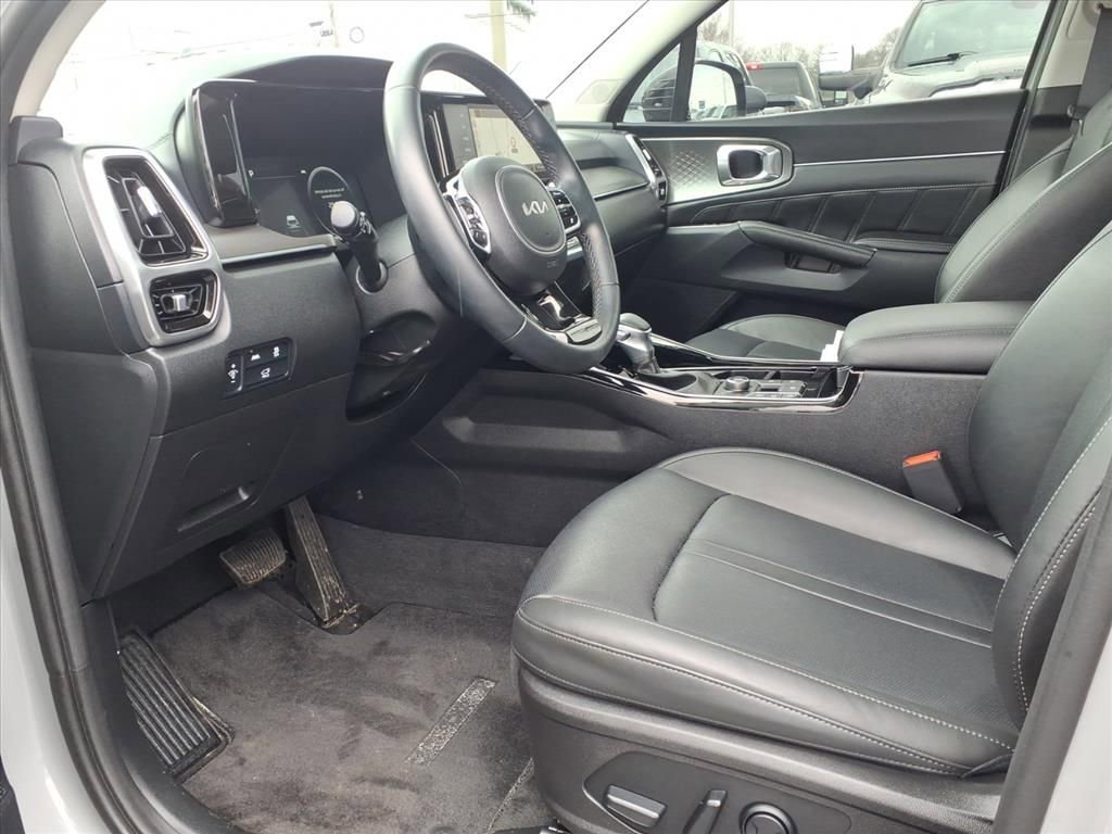 Used 2023 Kia Sorento SX AWD/4WD image 15
