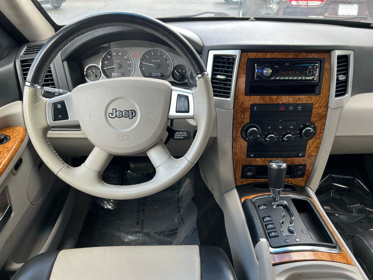 Used 2010 Jeep Grand Cherokee Limited AWD/4WD image 18