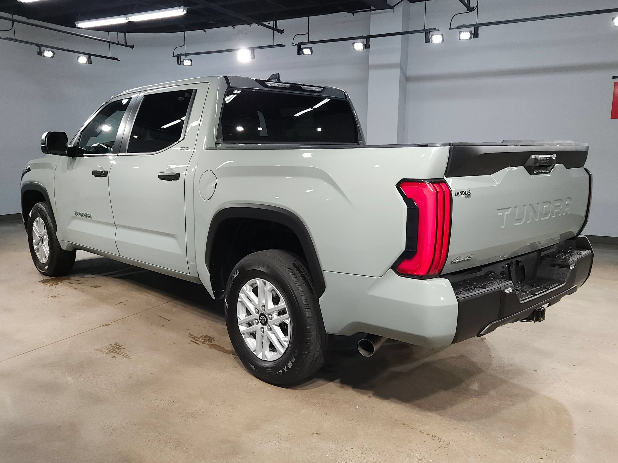 Certified 2025 Toyota Tundra SR5 AWD/4WD image 5