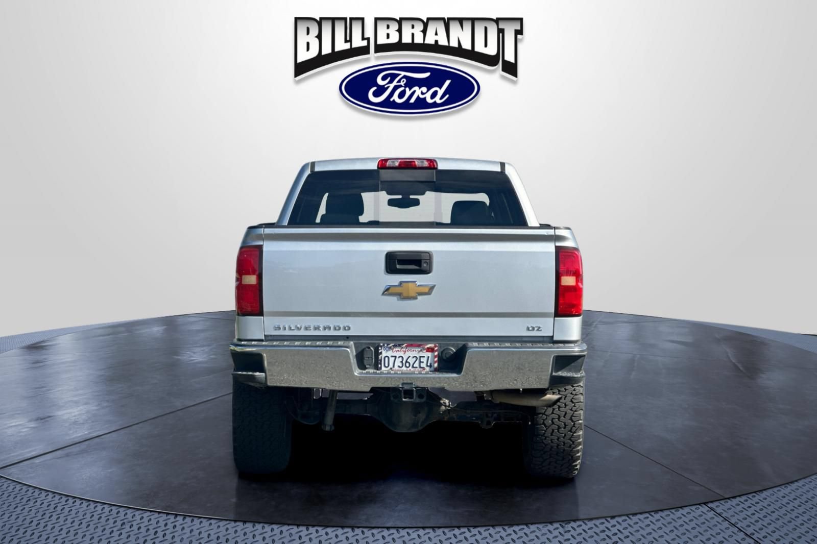 Used 2015 Chevrolet Silverado 1500 LTZ RWD image 4