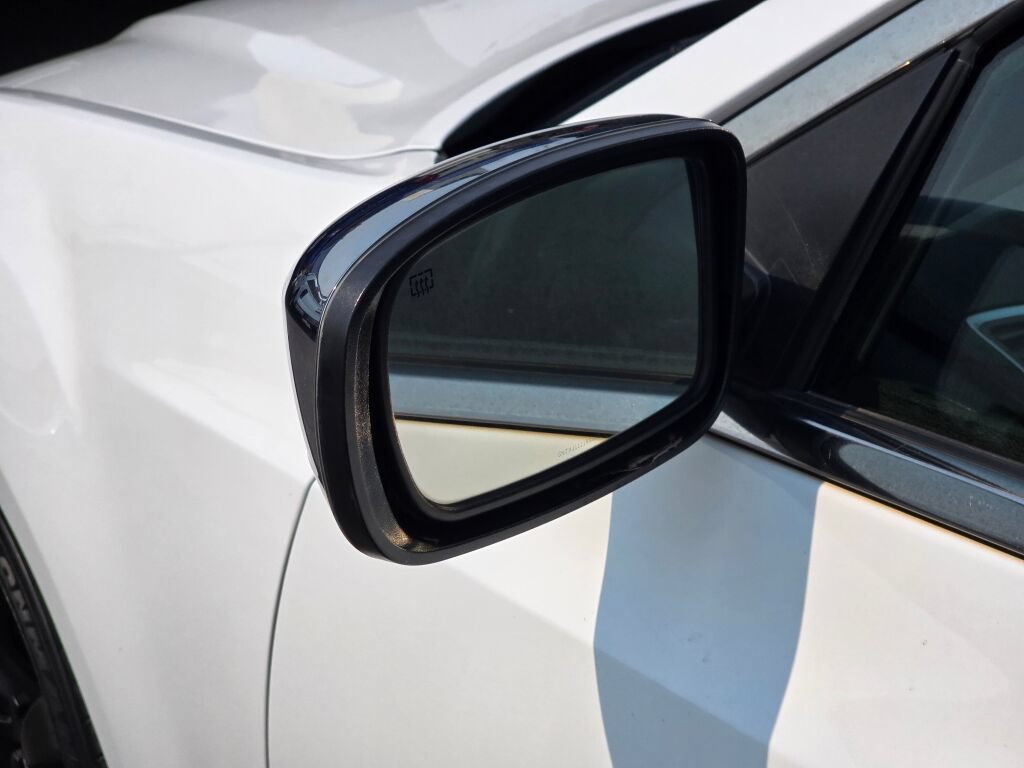 Used 2020 Chrysler 300 Limited RWD image 11