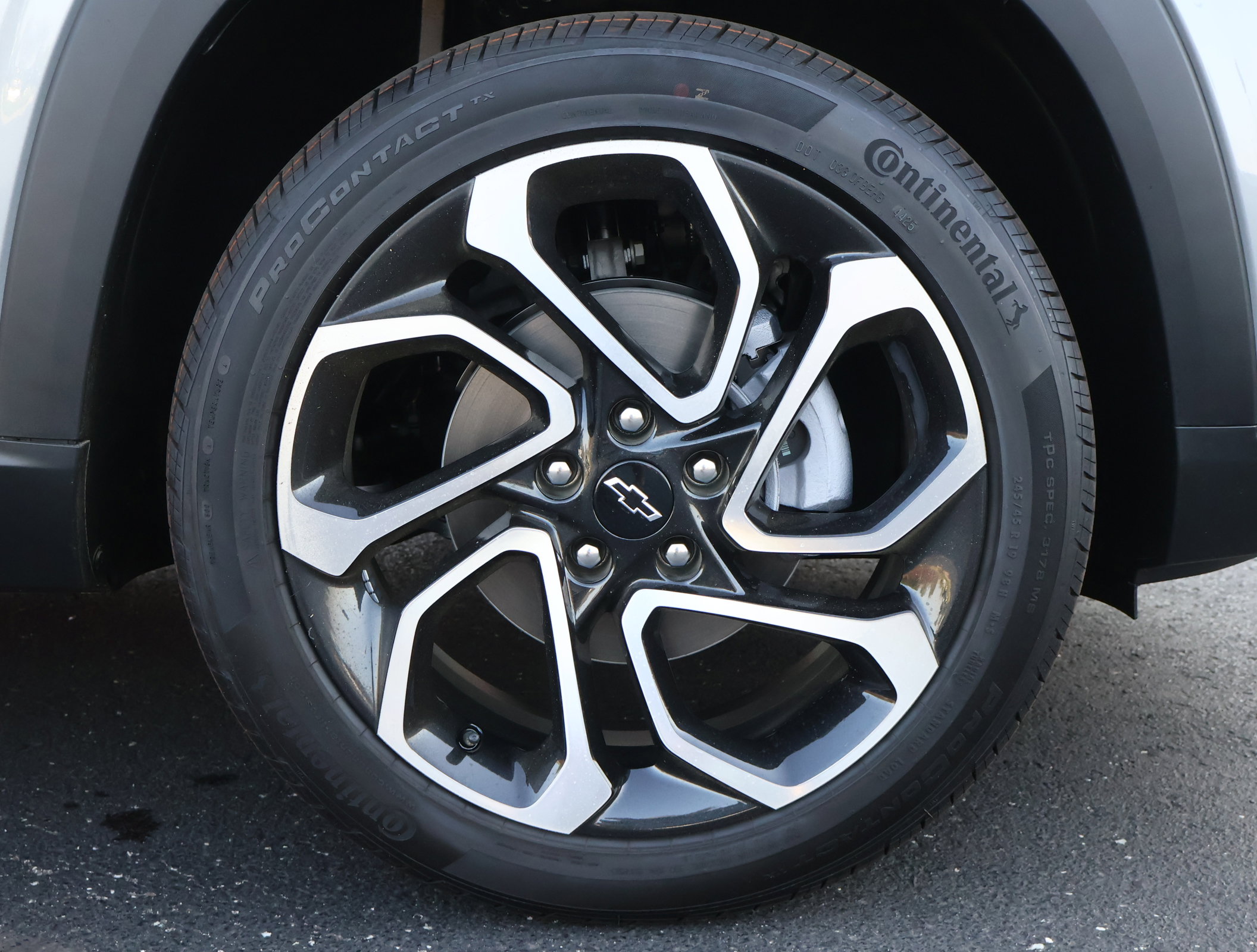 New 2026 Chevrolet Trax RS w/ Sunroof Package FWD image 20