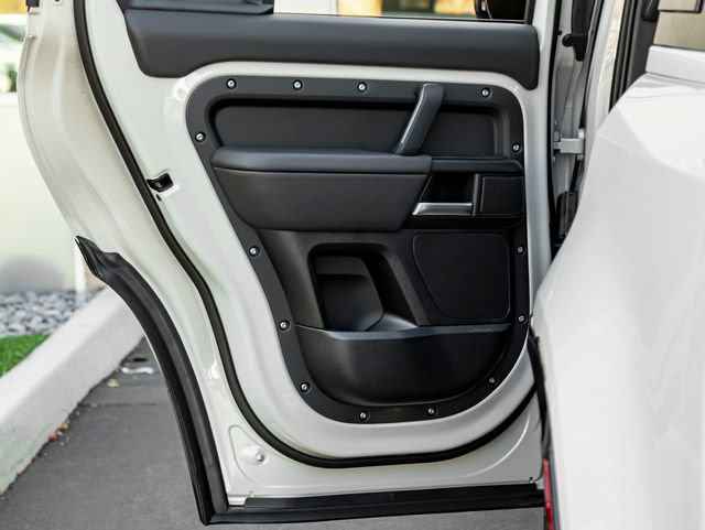 New 2026 Land Rover Defender 110 X AWD/4WD image 22