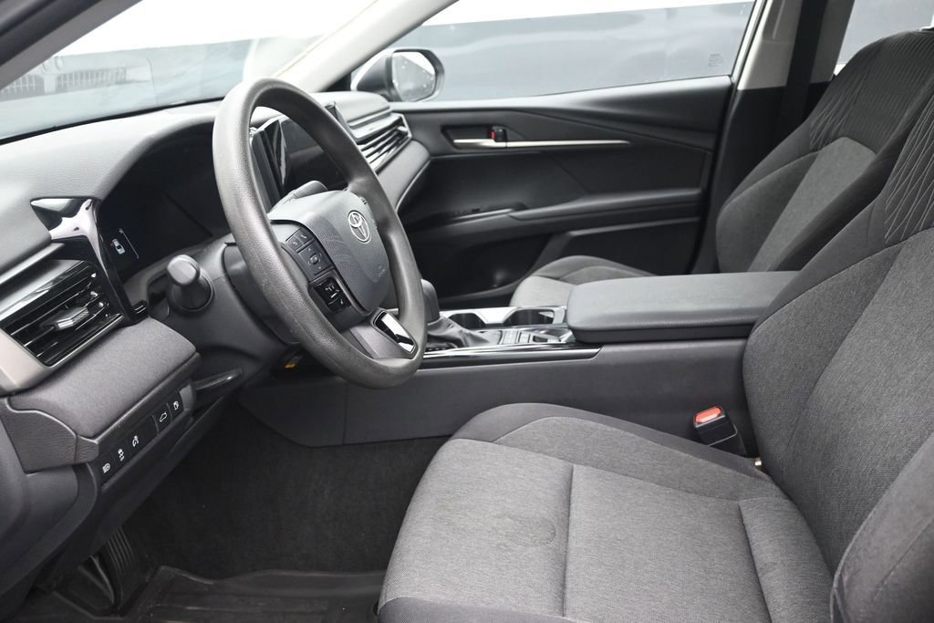 Used 2025 Toyota Camry LE w/ Convenience Package FWD image 11