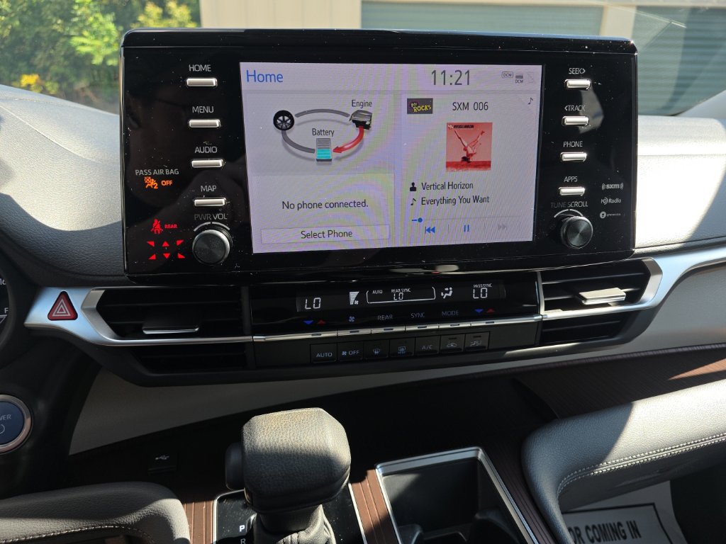 Certified 2024 Toyota Sienna LE AWD/4WD image 20