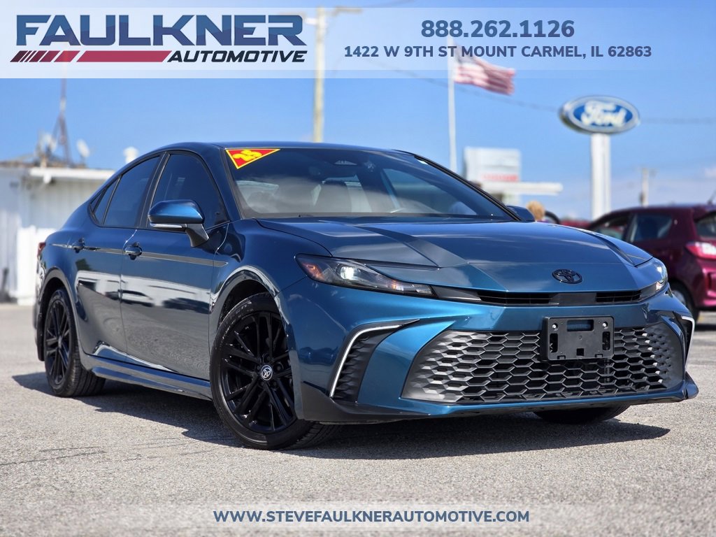 Used 2025 Toyota Camry SE