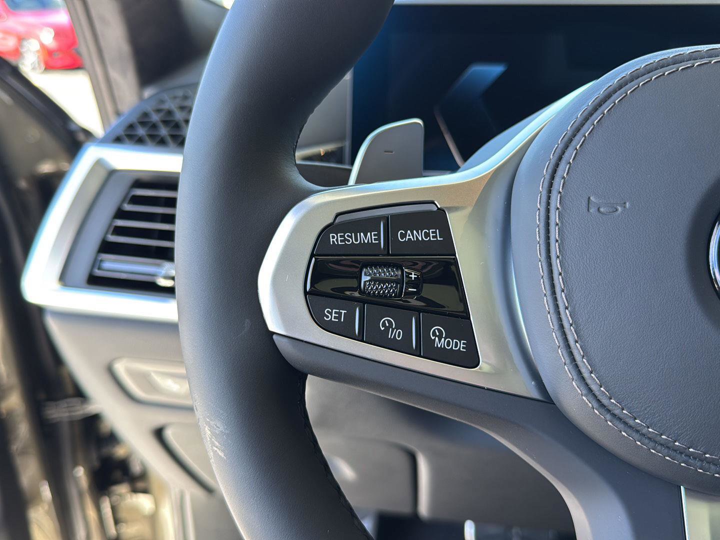 New 2026 BMW X5 xDrive40i w/ Executive Package image 18