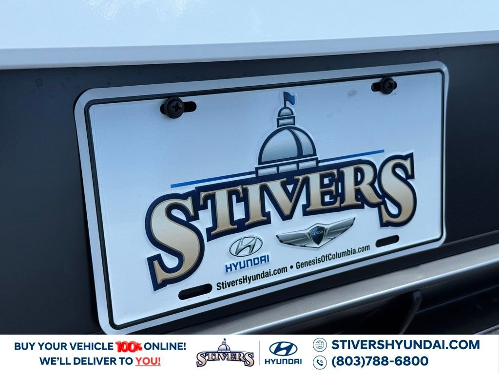 Certified 2025 Hyundai Elantra Limited image 18