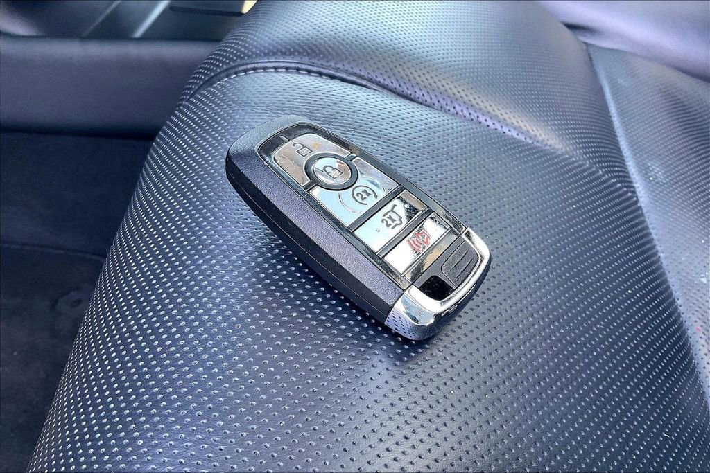 Used 2025 Lincoln Navigator Reserve AWD/4WD image 37