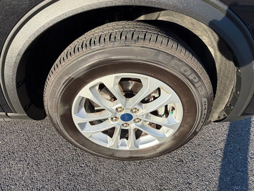 Used 2021 Ford Escape SE w/ Cold Weather Package image 15