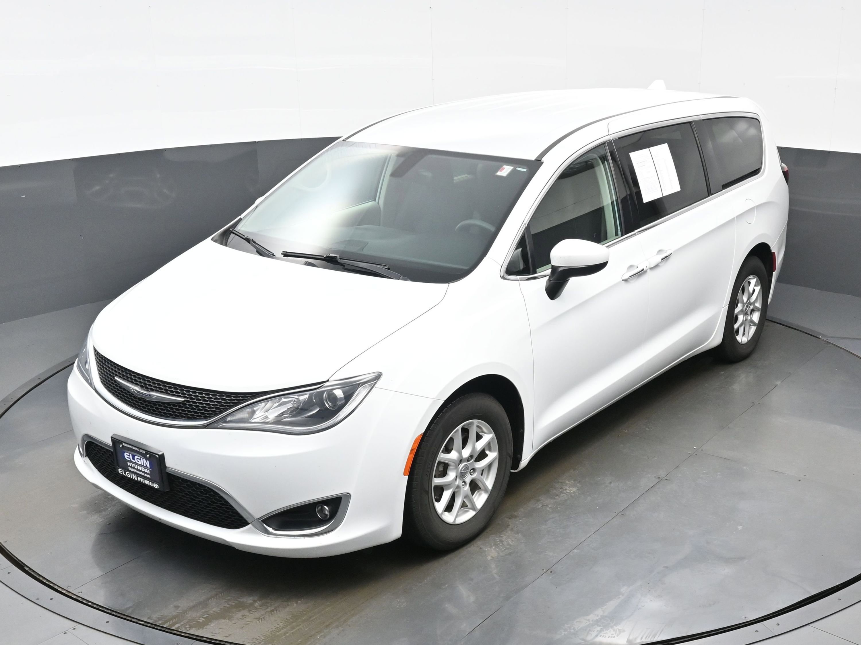 Used 2017 Chrysler Pacifica Touring Plus image 34