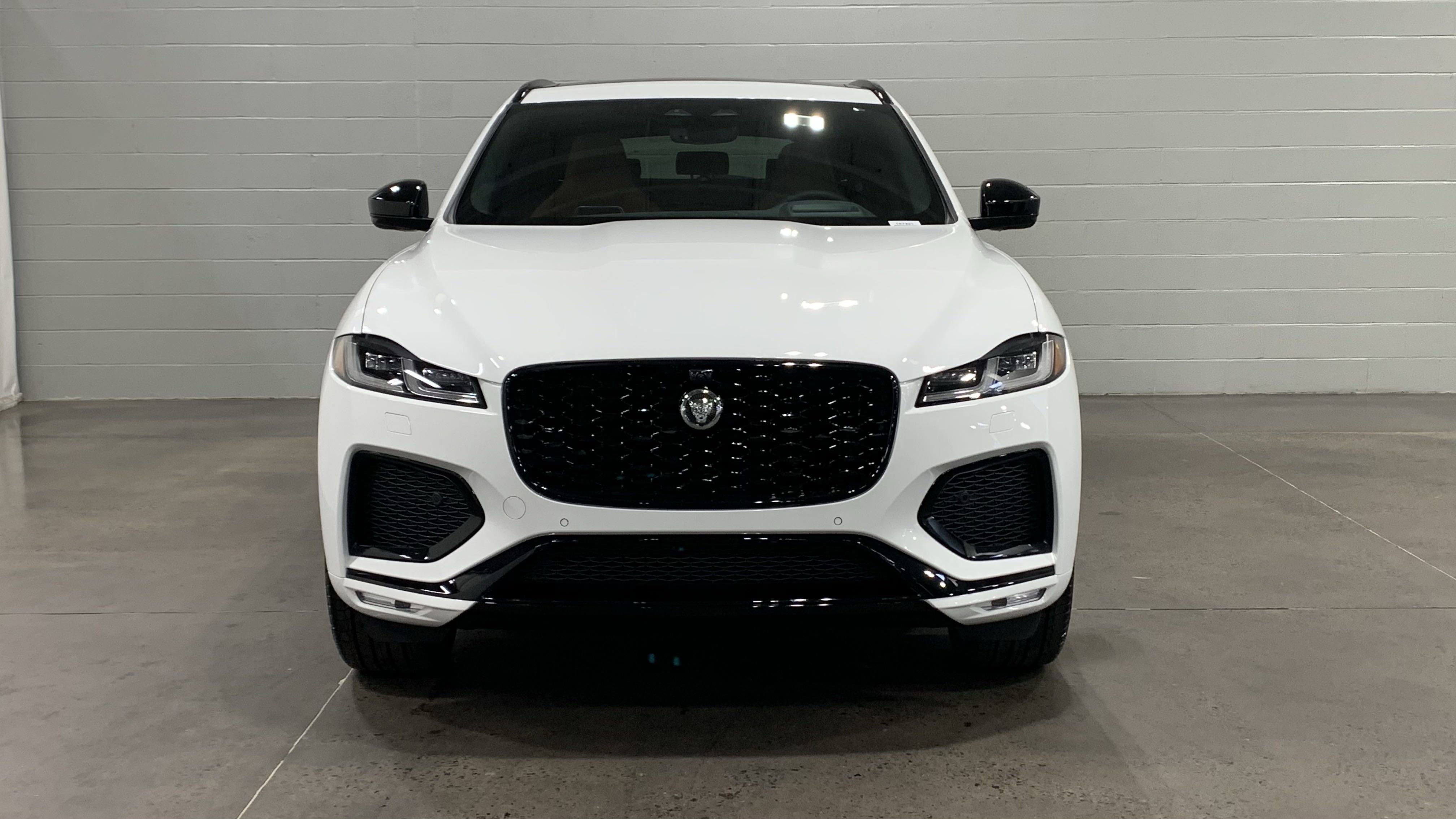 New 2026 Jaguar F-PACE R-Dynamic S image 9