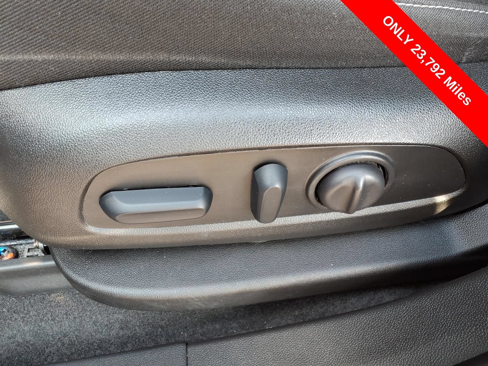 Used 2024 Chevrolet Blazer LT FWD image 15