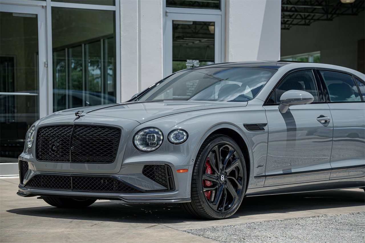 New 2025 Bentley Flying Spur Plug-In Hybrid image 13