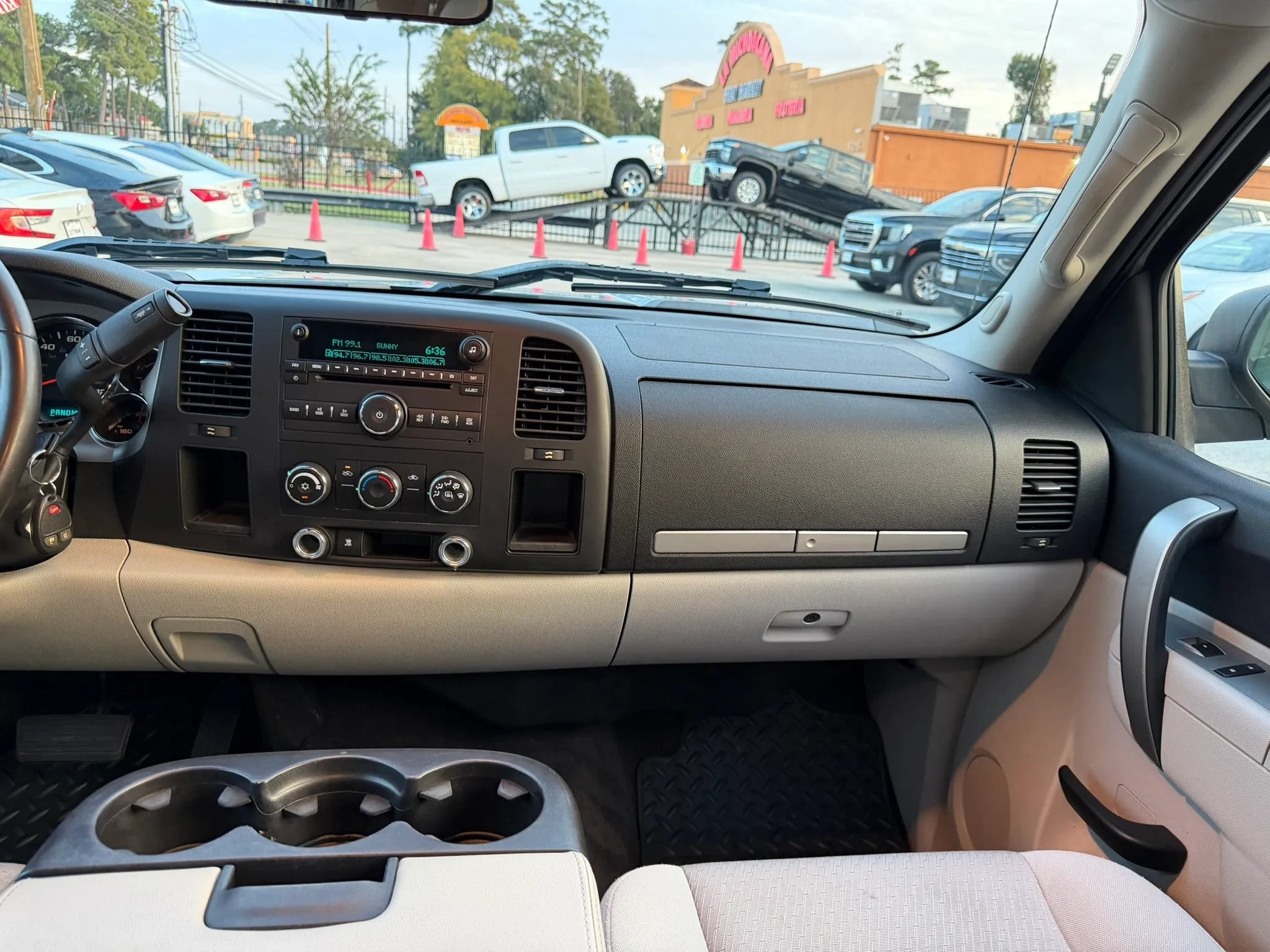 Used 2011 Chevrolet Silverado 1500 LT RWD image 32