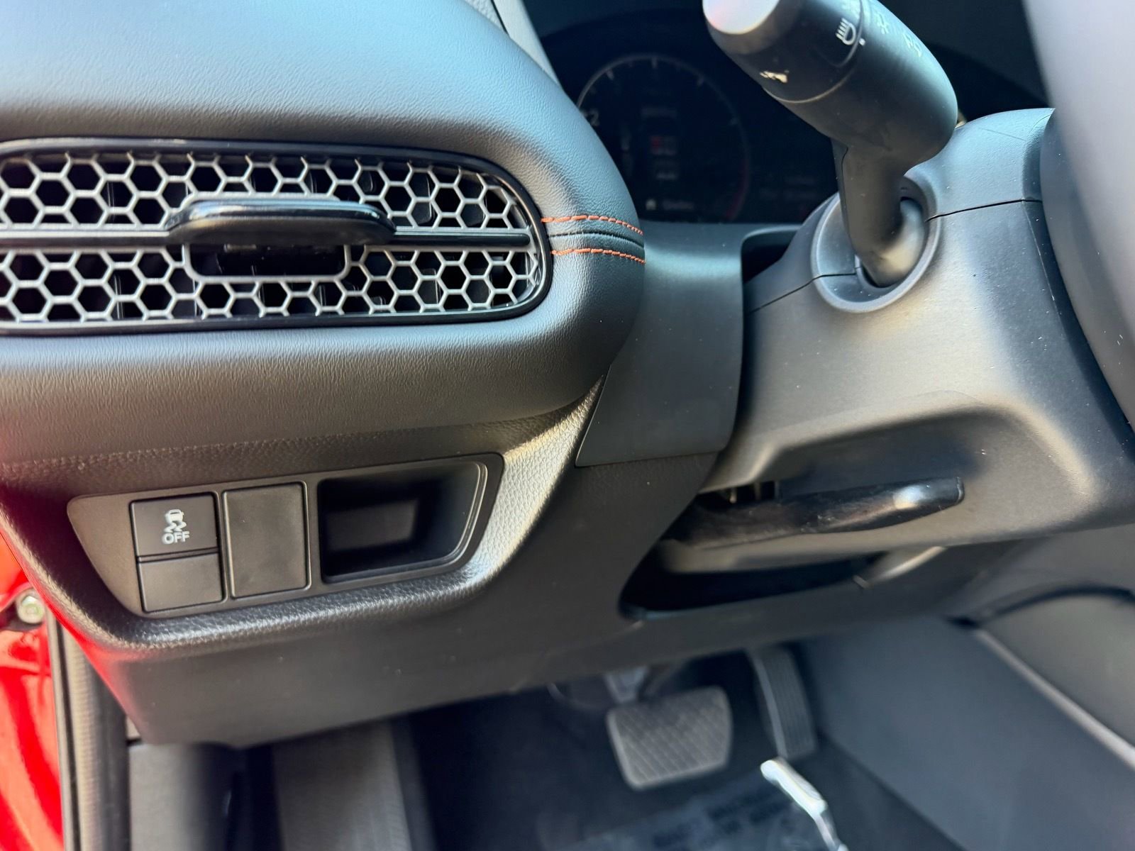 Used 2025 Honda HR-V Sport image 25