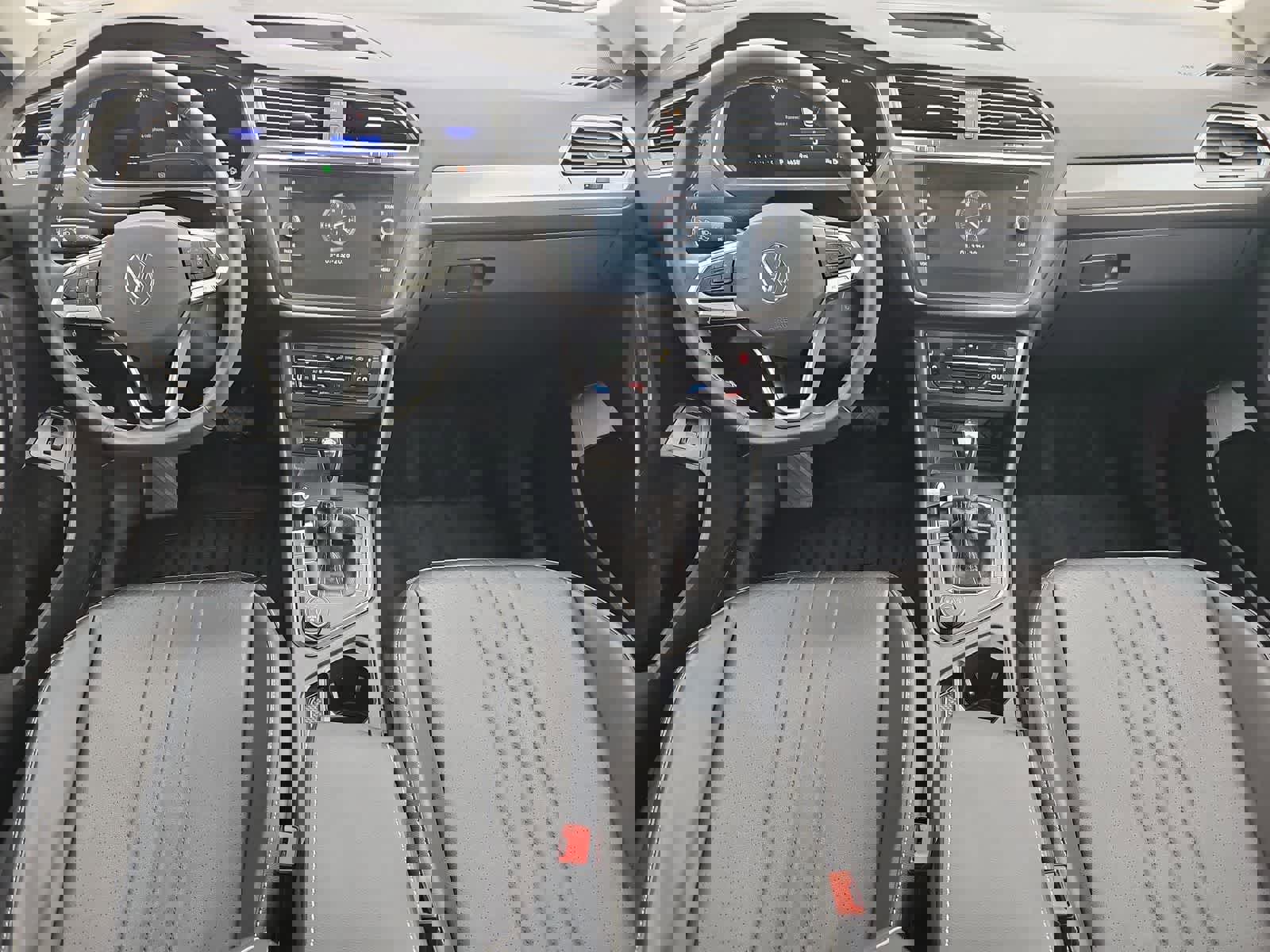 Certified 2022 Volkswagen Tiguan SE image 14