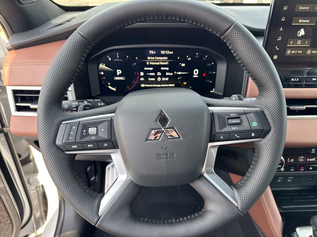 New 2026 Mitsubishi Outlander SEL FWD image 8
