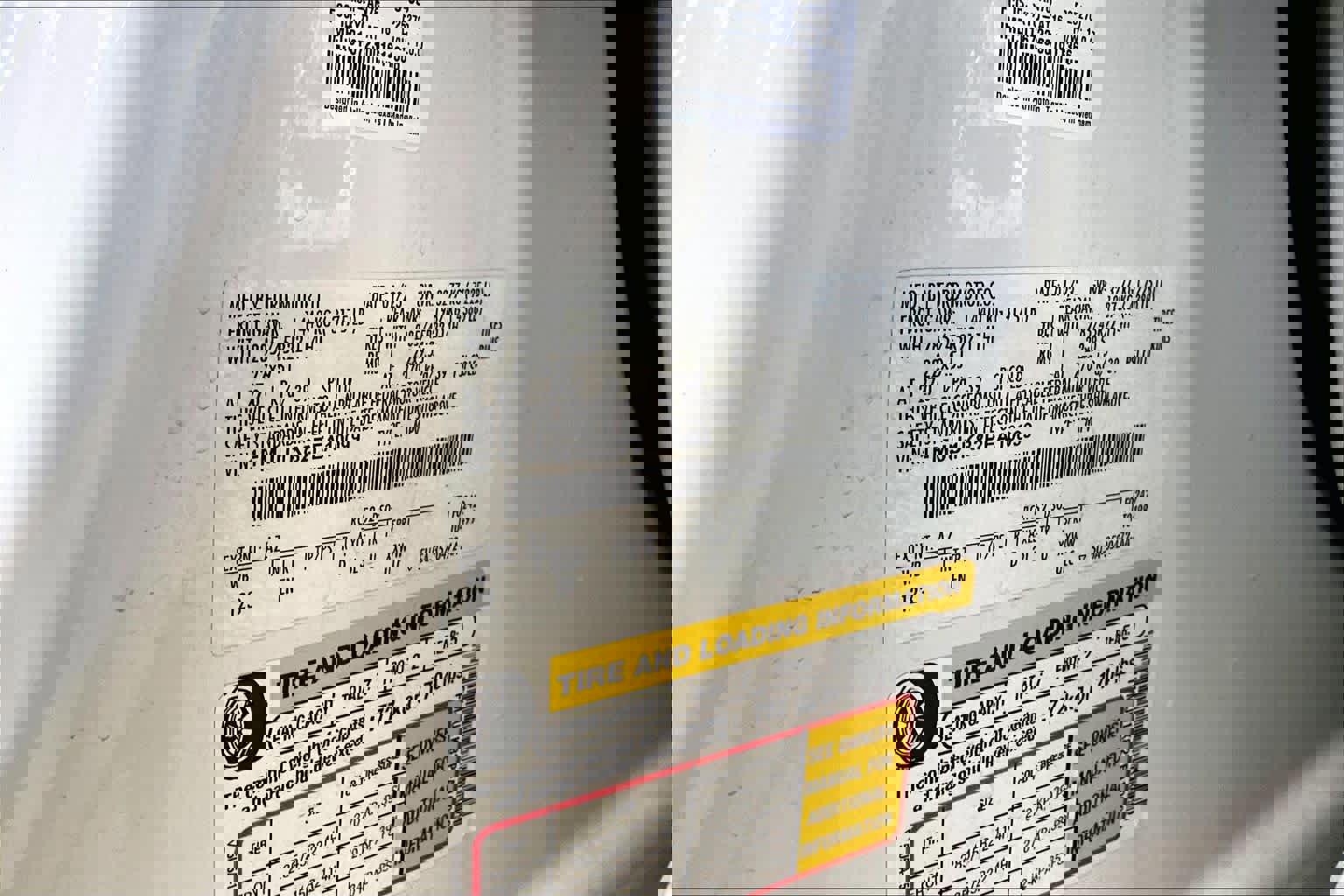 Used 2023 Ford Expedition Limited image 31