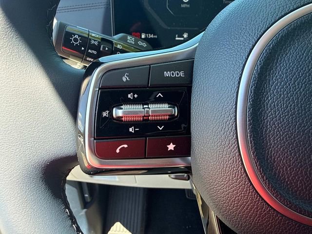 New 2026 Kia Carnival SX w/ SX Dark Edition Package image 28