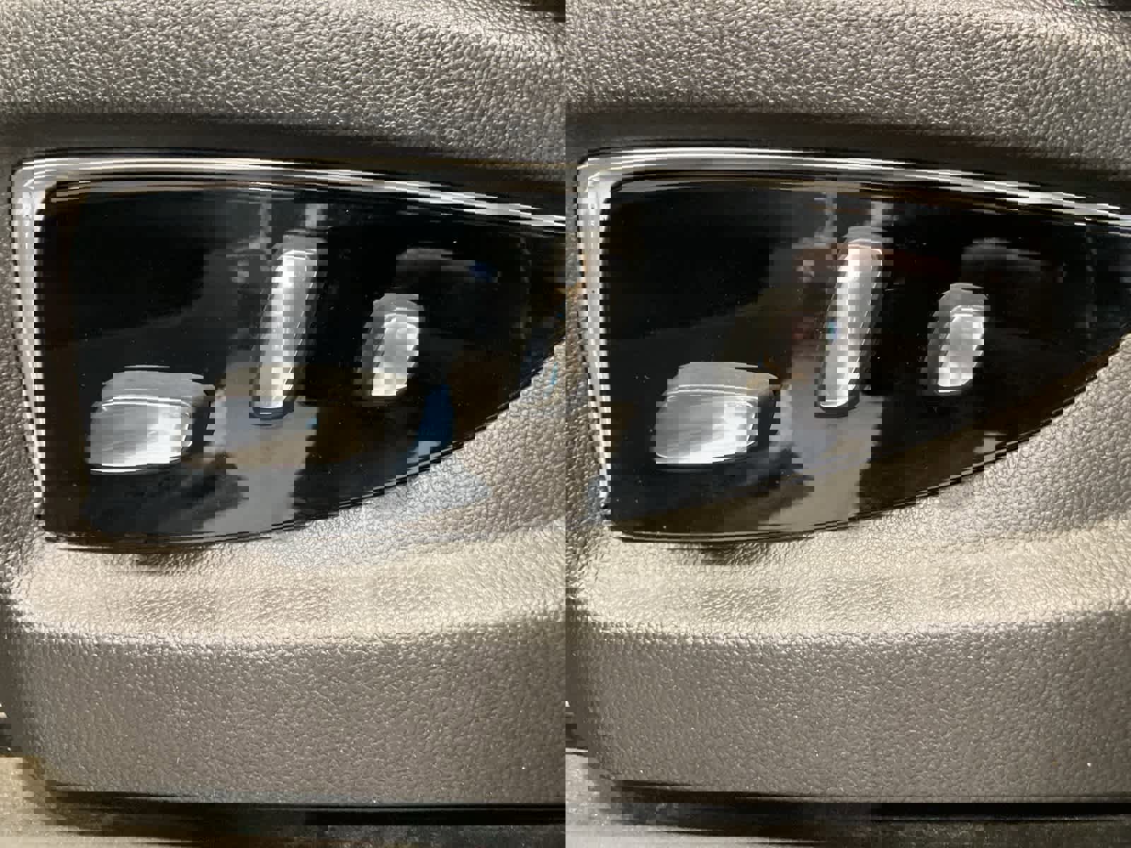 Used 2017 Cadillac Escalade Premium Luxury image 14