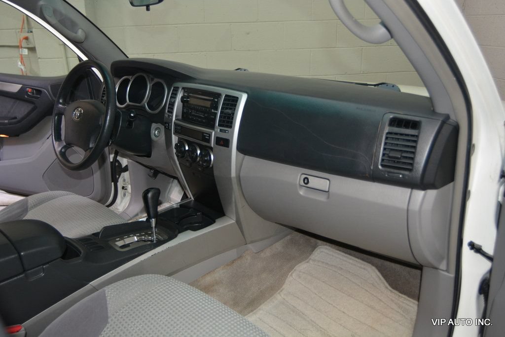 Used 2005 Toyota 4Runner Sport RWD image 22