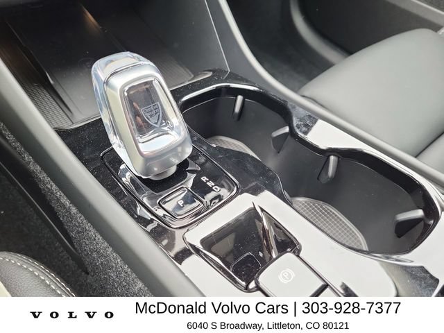 New 2026 Volvo XC40 B5 Ultra w/ Climate Package AWD/4WD image 24