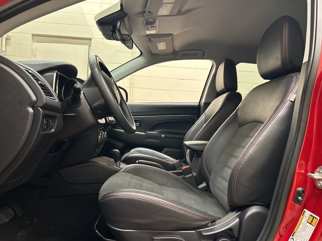 Used 2024 Mitsubishi Outlander Sport SE image 7